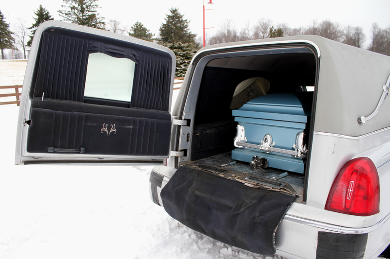 Illustration for article titled You Haven't Lived Until You've Driven A Straight-Piped Hearse